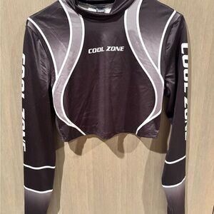 SHEIN Black and White Graphic Crop Top